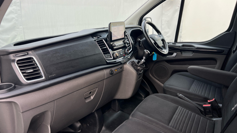 Ford Transit Custom 300 L2 Diesel Fwd 2.0 EcoBlue 130ps Low Roof Limited Van